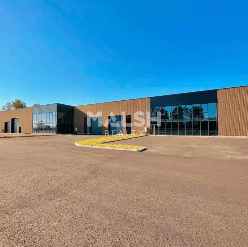 Local d’activités dans Ambérieux à louer Photo de l’immeuble– Image 1 sur 16