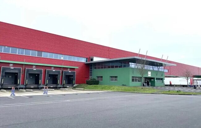 Plus de détails pour Bureau, Industriel/Logistique à louer