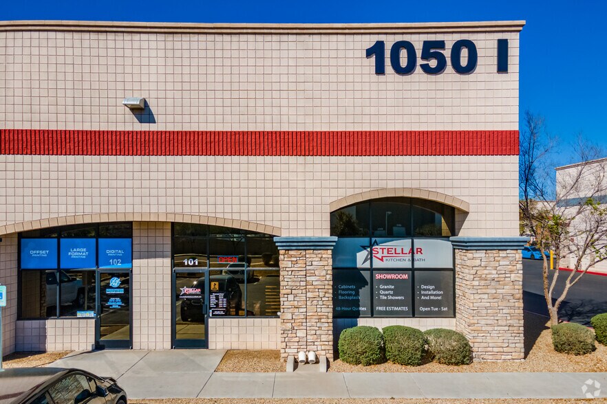 1050 N Fairway Dr, Avondale, AZ à louer - Photo de l’immeuble – Image 3 sur 17