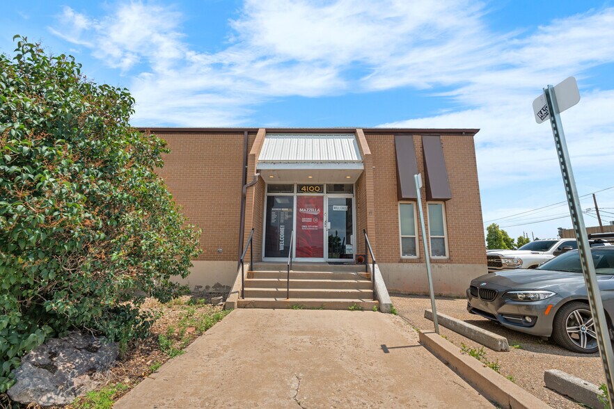 4100 Dahlia St, Denver, CO à louer - Photo de l’immeuble – Image 3 sur 26
