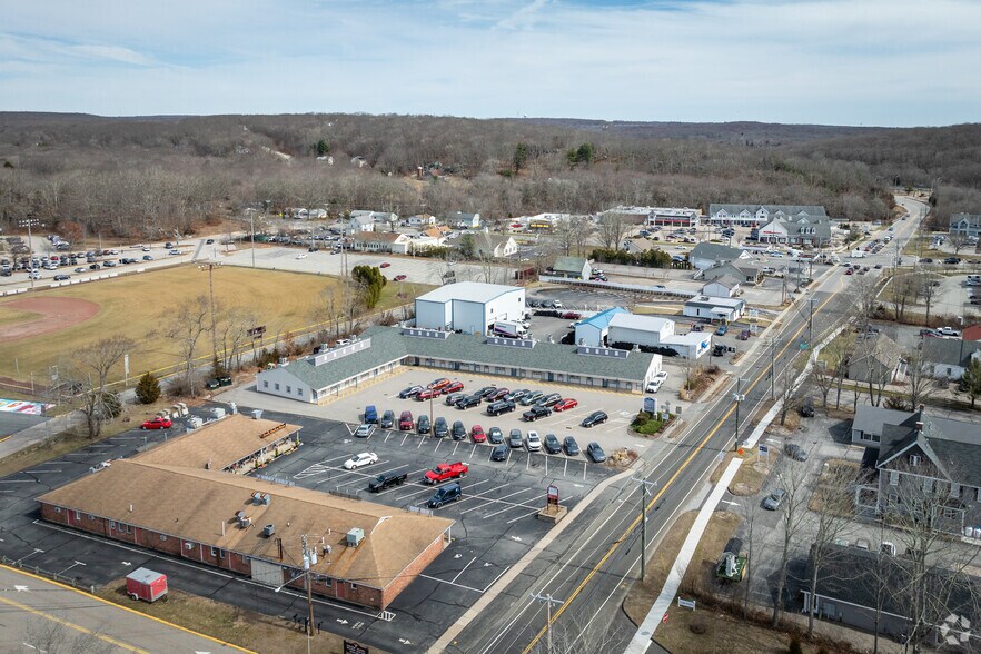 131 Boston Post Rd, East Lyme, CT à louer - Aérien – Image 3 sur 52