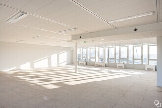 9-35 Avenue Pierre De Coubertin, Paris à louer Photo intérieure– Image 1 sur 4