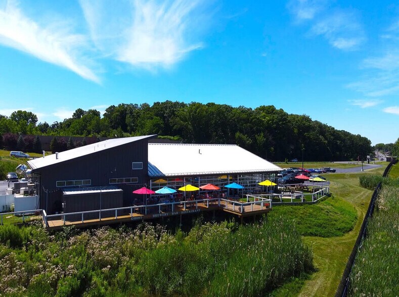 17684 US Highway 12, New Buffalo, MI à vendre - Photo de l’immeuble – Image 3 sur 38