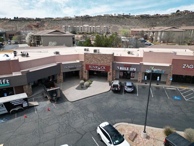446 S Mall Dr, St George, UT à louer - Photo principale – Image 1 sur 1