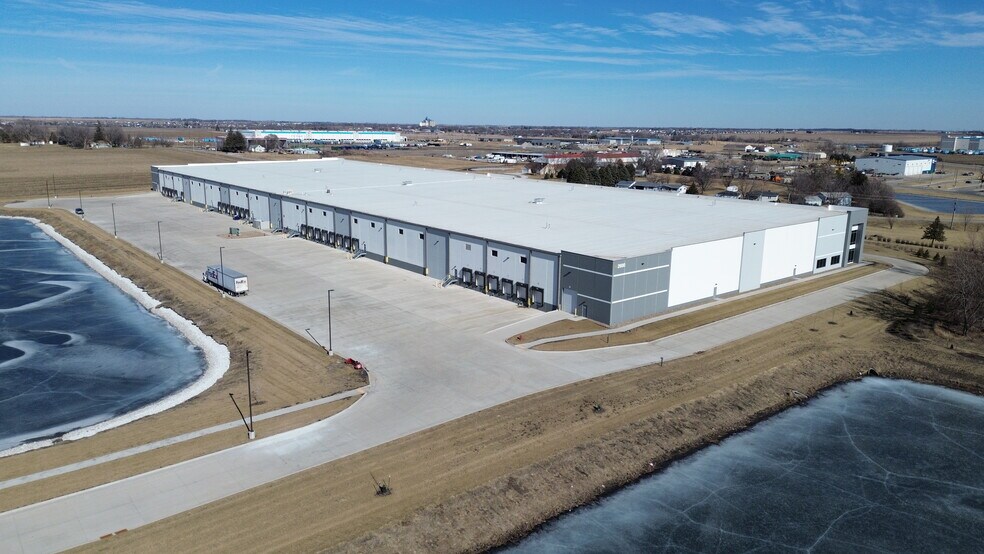2600 20th Ave SW, Altoona, IA à louer - Photo de l’immeuble – Image 2 sur 6