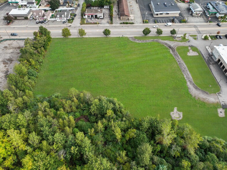 1500 Hartford Ave, Johnston, RI à louer - Photo de l’immeuble – Image 1 sur 2