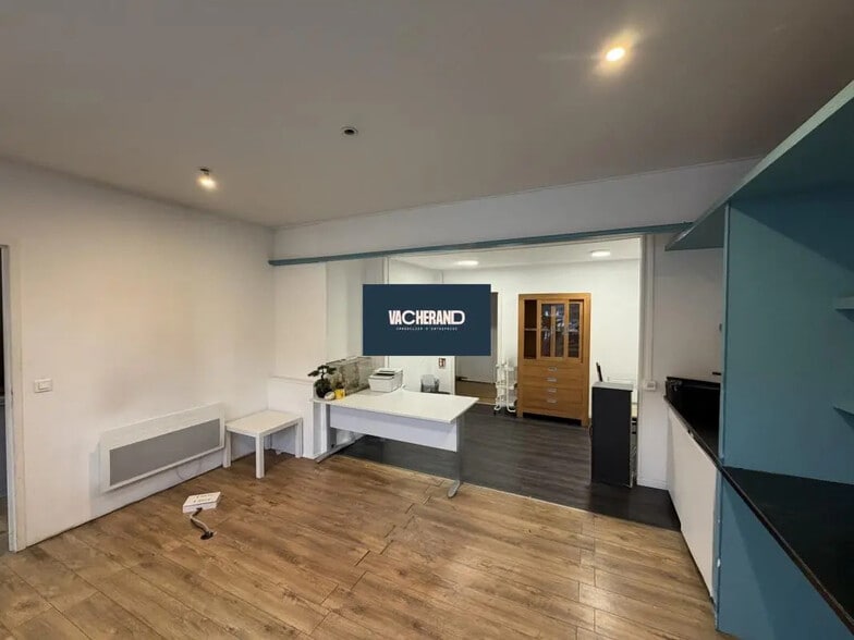 Local commercial dans Saint-André-lez-Lille à vendre - Photo de l’immeuble – Image 2 sur 6