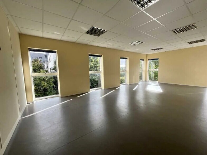 Bureau dans Rennes à louer - Photo de l’immeuble – Image 2 sur 9