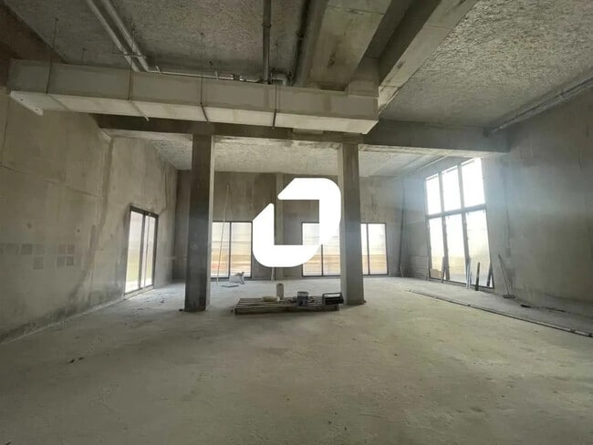 Plus de détails pour Local commercial à vendre