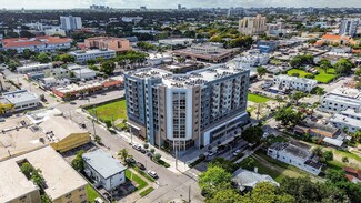 Plus de détails pour 1110 NW 1st St, Miami, FL - Logement à vendre