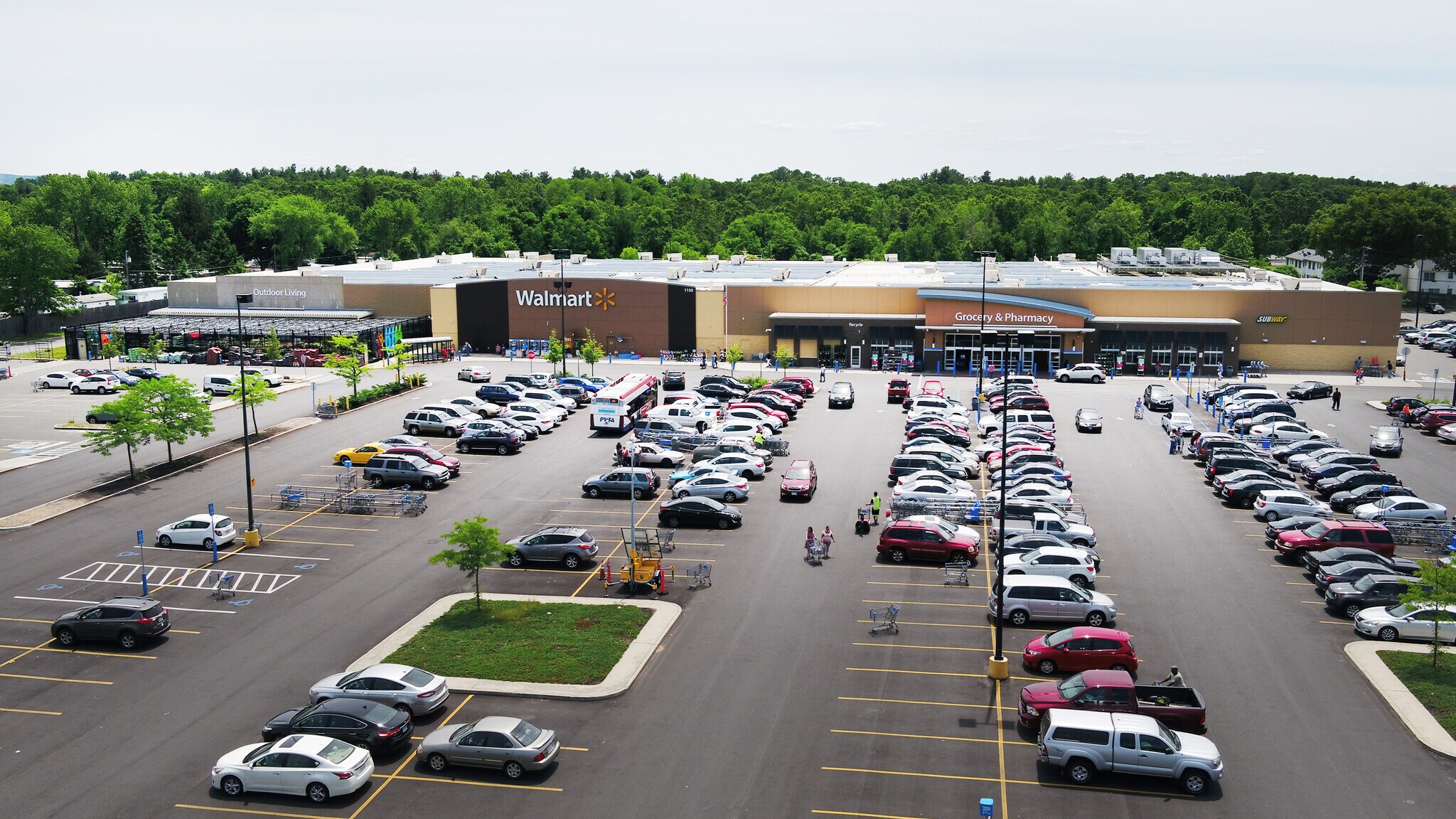 1101-1105 Boston Rd, Springfield, MA à louer Photo principale– Image 1 sur 5