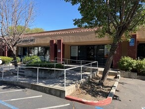 2092 Concourse Dr, San Jose, CA à louer Photo intérieure– Image 2 sur 23