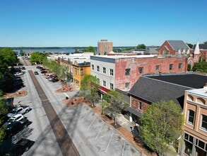 726 Bank St NE, Decatur, AL à louer Photo intérieure– Image 2 sur 9