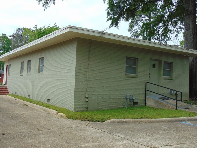2311 Line Ave, Shreveport, LA à louer - Photo de l’immeuble – Image 3 sur 12