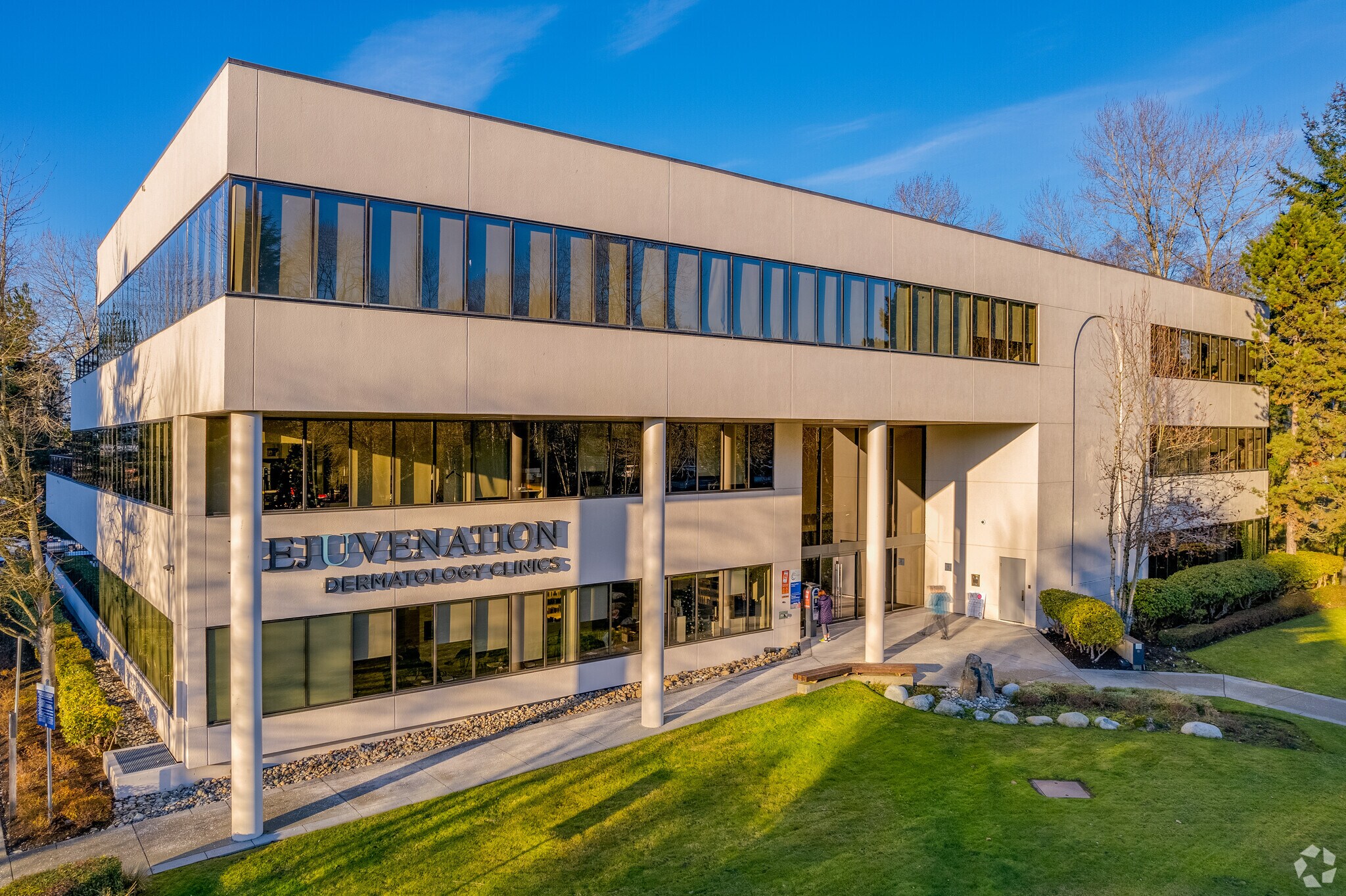 3185 Willingdon Green, Burnaby, BC à louer Photo principale– Image 1 sur 6