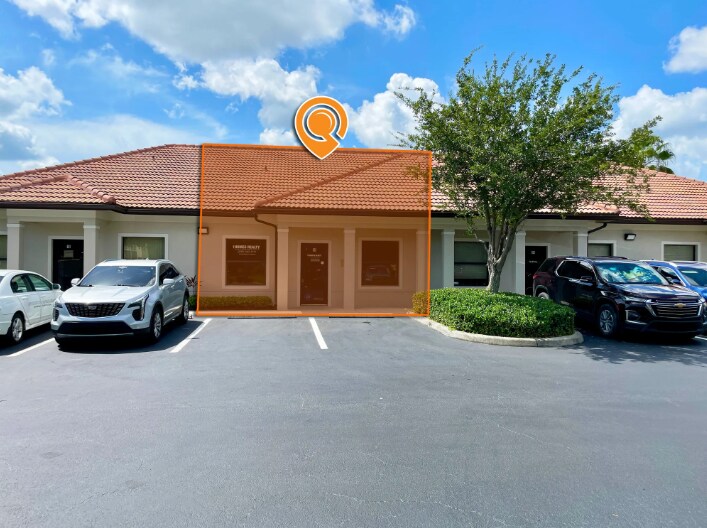 2714 Oak Ridge Ct, Fort Myers, FL à vendre - Photo principale – Image 1 sur 1