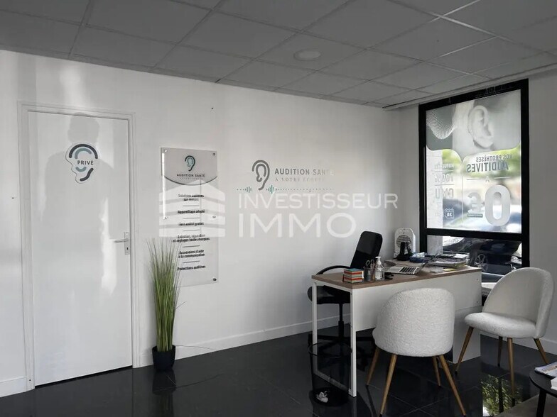 1 Rue De La Mairie, Compiègne à louer - Photo de l’immeuble – Image 2 sur 5