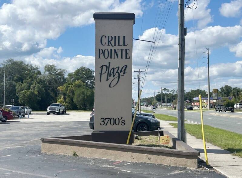 3701-3715 Crill Ave, Palatka, FL à louer - Photo de l’immeuble – Image 2 sur 12