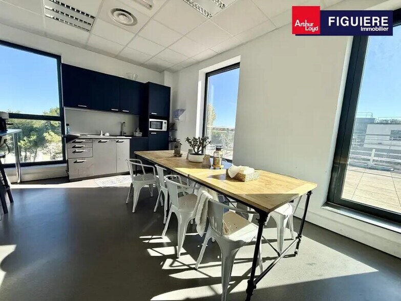 Bureau dans Aix-en-Provence à louer - Photo de l’immeuble – Image 3 sur 18