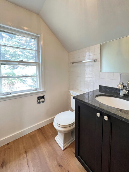 5421 Howard, Skokie, IL à louer - Photo intérieure – Image 3 sur 7