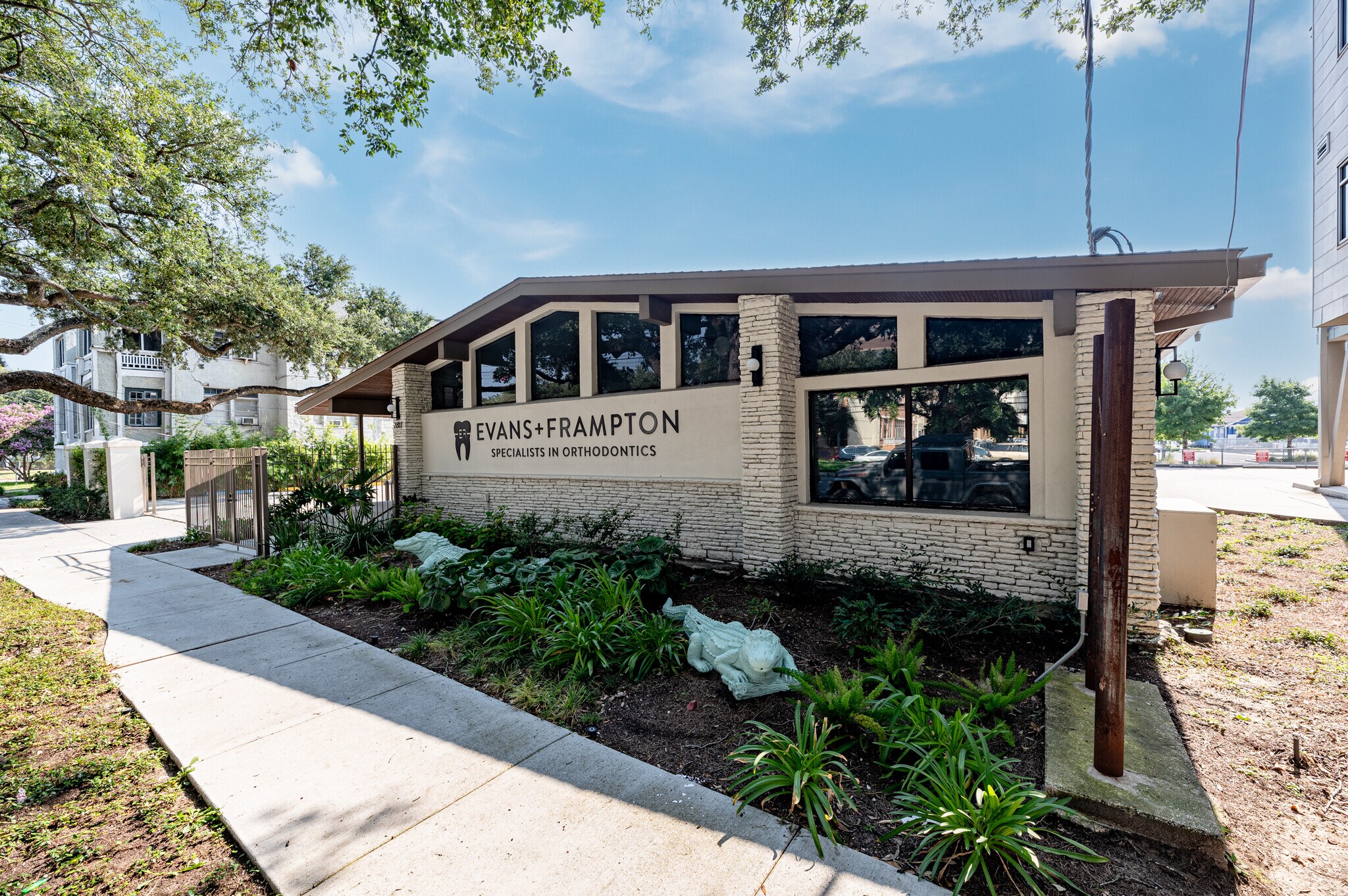 2817 Napoleon Ave, New Orleans, LA à louer Photo de l’immeuble– Image 1 sur 11