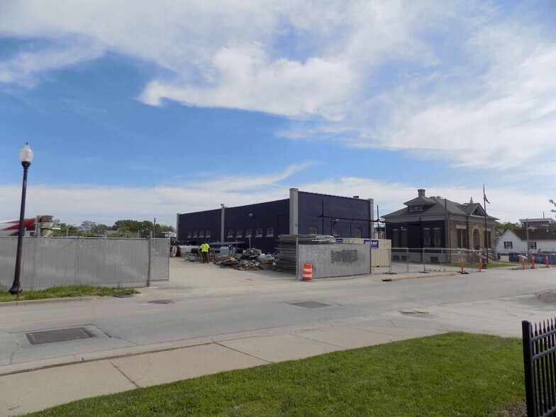 920 E Ohio St, Indianapolis, IN à louer - Photo de l’immeuble – Image 3 sur 7