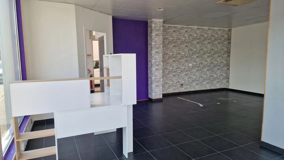 Local commercial dans Lormont à louer - Photo de l’immeuble – Image 3 sur 5