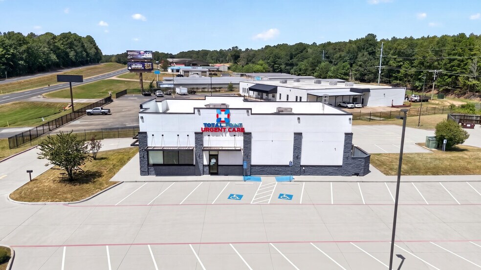 804 W Main St, Hallsville, TX à vendre - Photo de l’immeuble – Image 3 sur 7