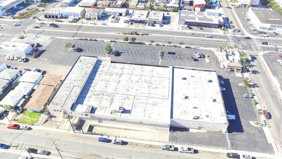7663-7667 Broadway, Lemon Grove, CA à vendre - Vidéo sur l’annonce professionnelle – Image 2 sur 37