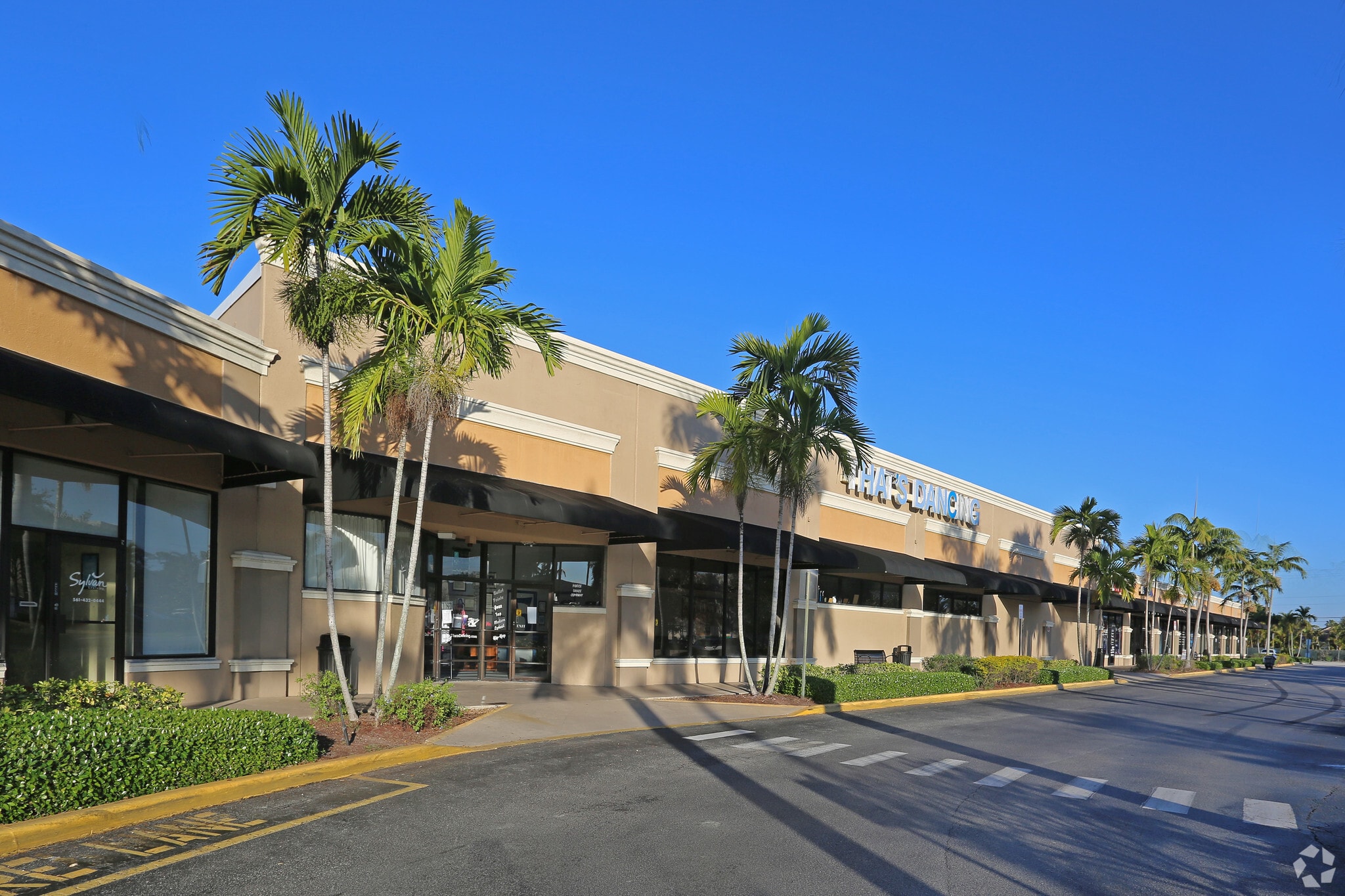 6169-6185 Jog Rd, Lake Worth, FL à louer Photo principale– Image 1 sur 17