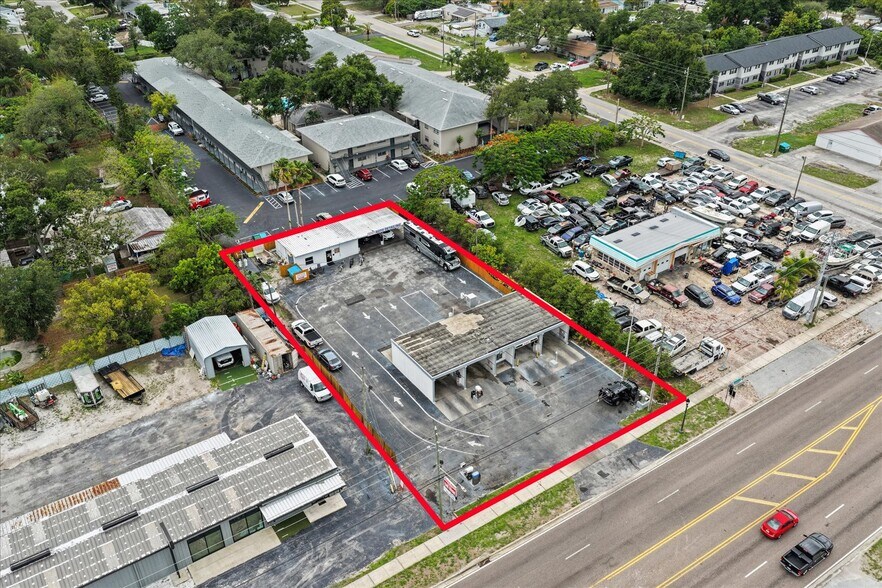 6170 54th Ave N, Kenneth City, FL à vendre - Photo de l’immeuble – Image 2 sur 17