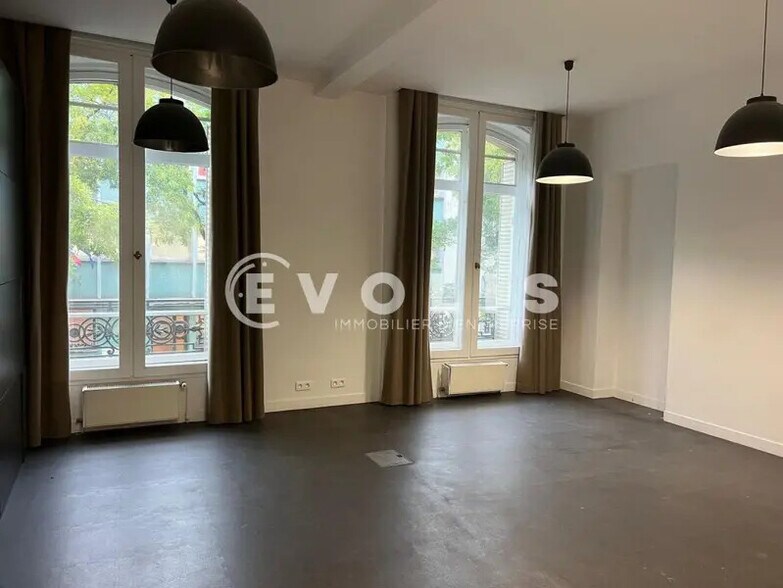 Bureau dans Paris à louer - Photo de l’immeuble – Image 2 sur 4