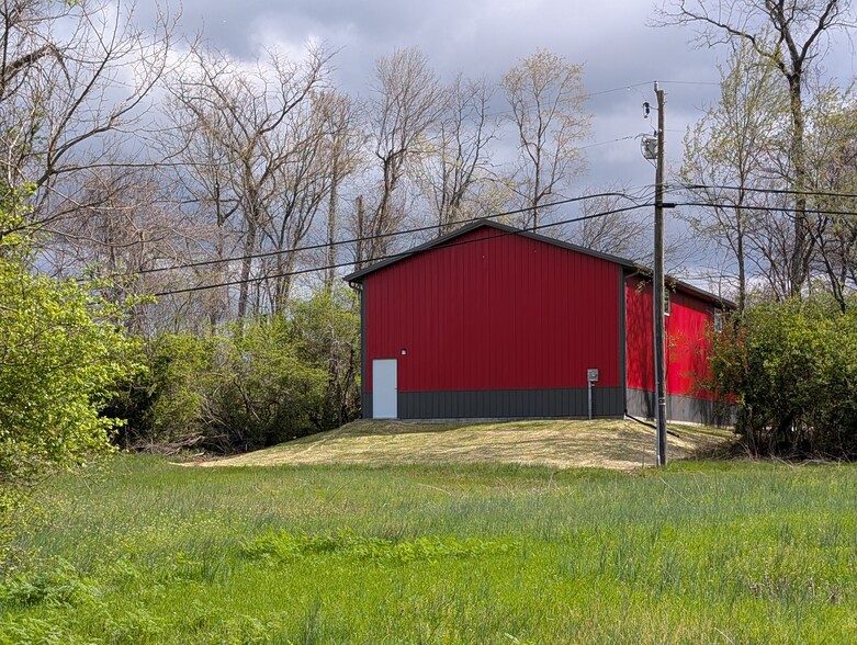 1893 American Ave, Hebron, KY à vendre - Photo de l’immeuble – Image 3 sur 5