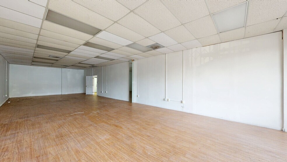 1241 S Fairfax Ave, Los Angeles, CA à louer - Numérisation 3D Matterport – Image 2 sur 6