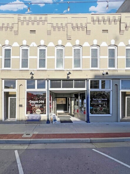 7 S College St, Winchester, TN à vendre - Photo de l’immeuble – Image 2 sur 26