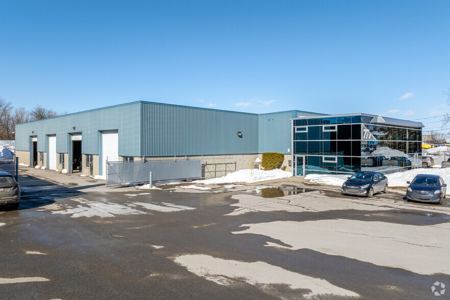 131 Rue De La Station, Laval, QC à louer - Photo de l’immeuble – Image 2 sur 3