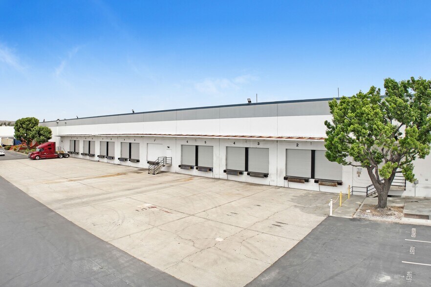 19395 E Walnut Dr N, City of Industry, CA à louer - Photo de l’immeuble – Image 3 sur 10