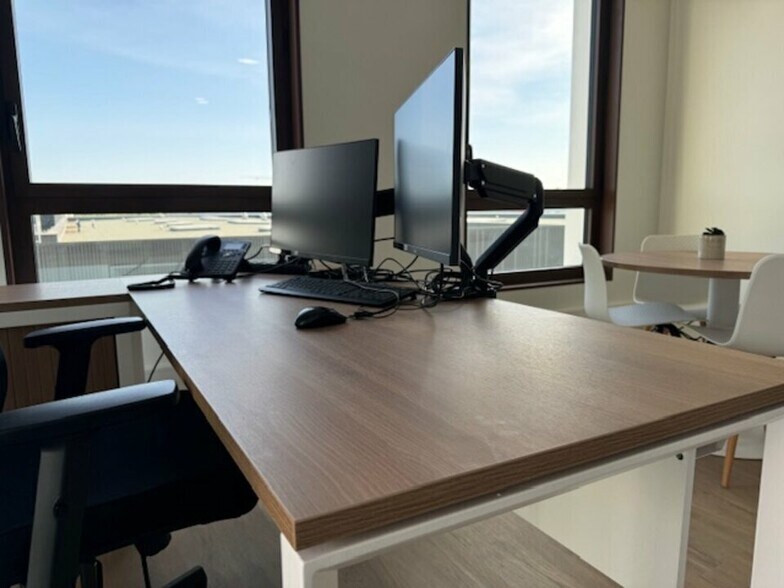 Bureau dans Genas à louer - Photo intérieure – Image 1 sur 5