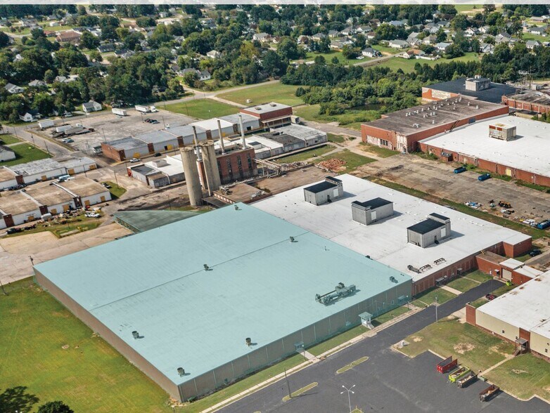200 N 13th St, Erwin, NC à louer - Photo de l’immeuble – Image 3 sur 10