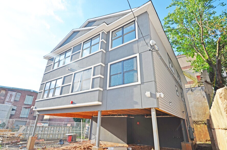 79-81 Warren St, Paterson, NJ à vendre - Photo de l’immeuble – Image 3 sur 4