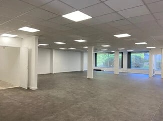 Plus de détails pour Local commercial à louer