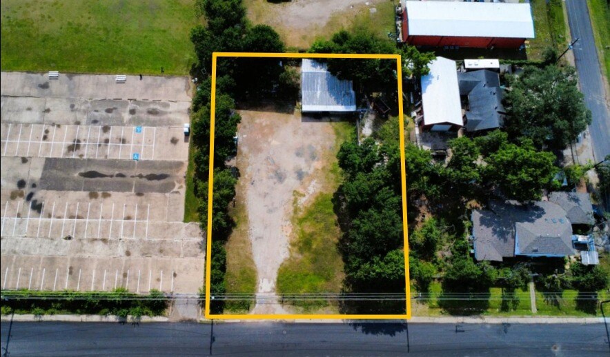 1545 Oak Tree Dr, Houston, TX à louer - Photo de l’immeuble – Image 2 sur 4