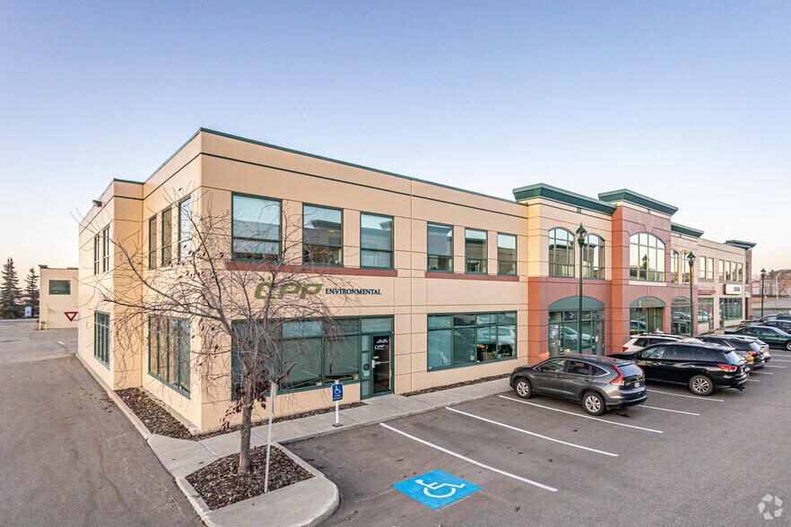 150 Chippewa Rd, Sherwood Park, AB à louer - Photo de l’immeuble – Image 3 sur 10