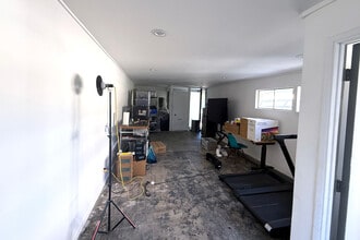 5822 Venice Blvd, Los Angeles, CA à louer Photo intérieure– Image 2 sur 4