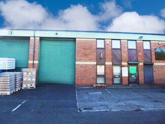Plus de détails pour 41-49 Knowl Piece, Hitchin - Industriel/Logistique à vendre