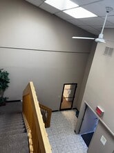 456 US Highway 22 W, Readington, NJ à louer Hall d’entrée– Image 2 sur 7