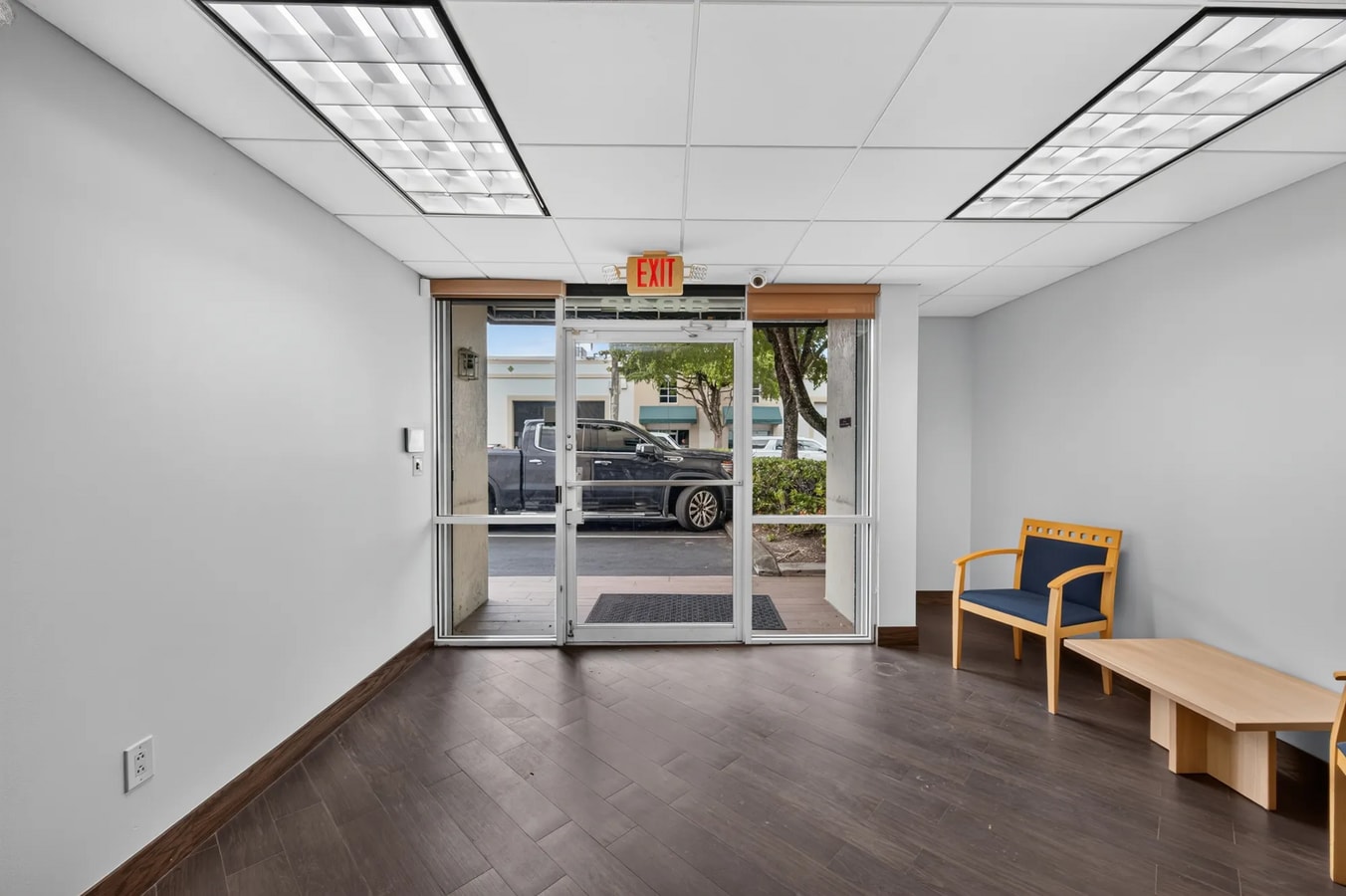 3030-3050 NW 82nd Ave, Miami, FL 33122 - Lot 3042 - - Photo intérieure - Image 2 of 14