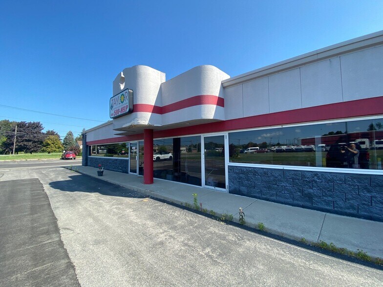 1775 Buffalo Rd, Gates, NY à vendre - Photo de l’immeuble – Image 3 sur 16