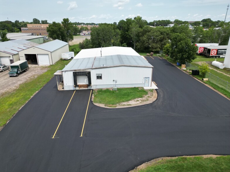 3325 Southway Dr, Saint Cloud, MN à louer - Photo de l’immeuble – Image 2 sur 6