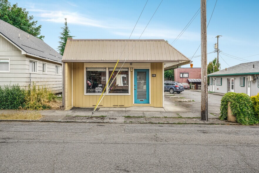 118 Engle Ave, Molalla, OR à vendre - Photo de l’immeuble – Image 2 sur 27
